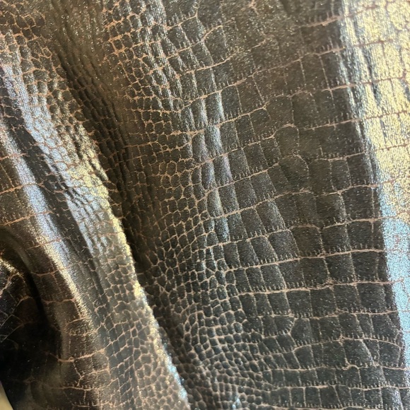 SPANX Sz M Crocodile Embossed Leggings Comfort Waist Ankle Length Dark Brown - Picture 7 of 11